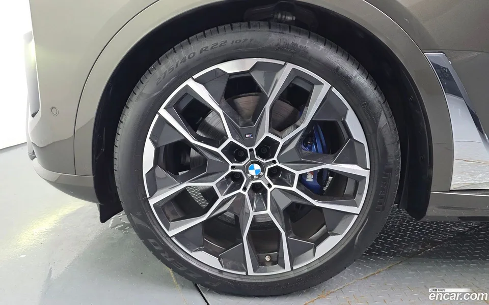 BMW X7 xDrive 40i M 6 2025 — thumbnail 5