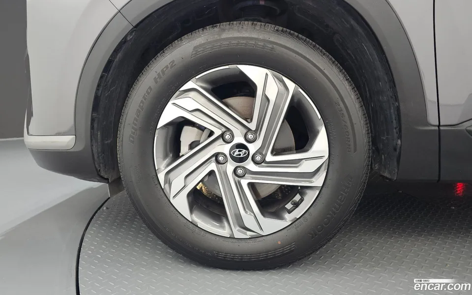 Hyundai SantaFe 2.2 2WD 2023 — thumbnail 2
