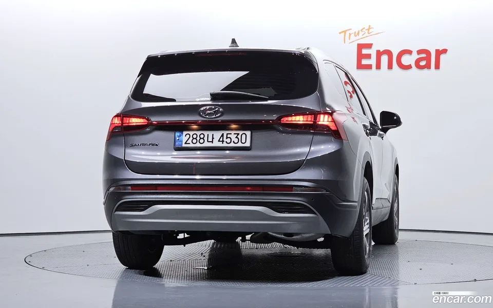 Hyundai SantaFe 2.2 2WD 2023 — thumbnail 4