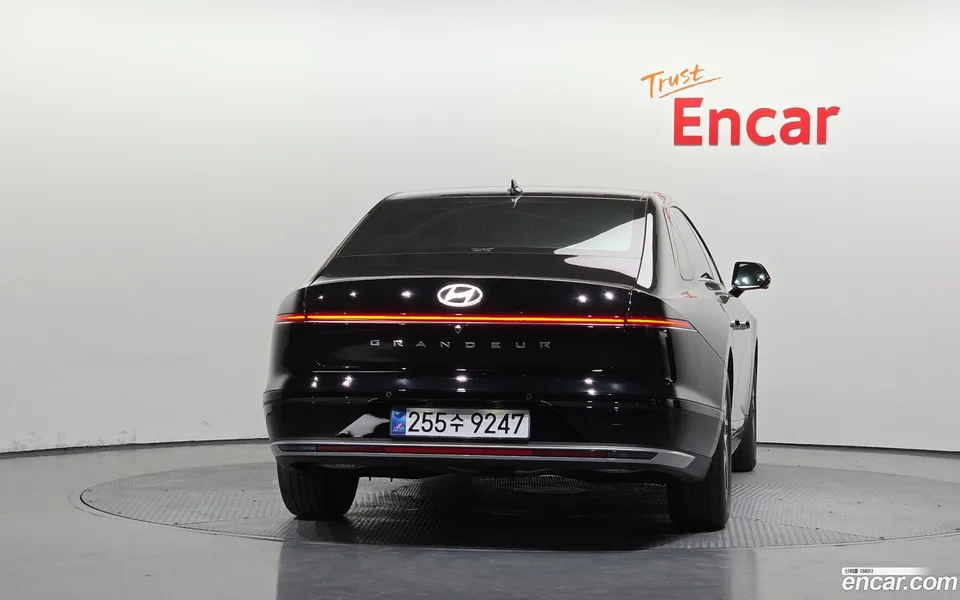 Hyundai Grandeur Hybrid 2025 — thumbnail 4