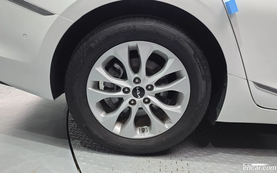 Kia K8 2.5 2WD 2024 — thumbnail 2