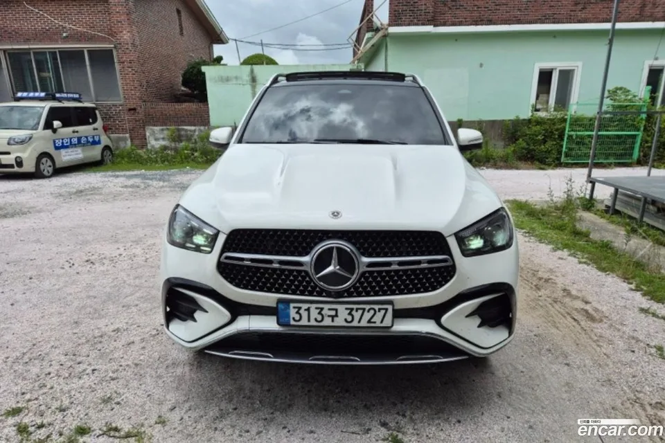 Mercedes-Benz GLE-Class GLE450 4MATIC 2025 — photo 1, buy with delivery to Moscow