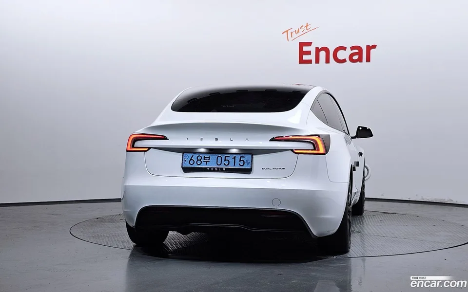 Tesla Model 3 AWD 2024 — thumbnail 4