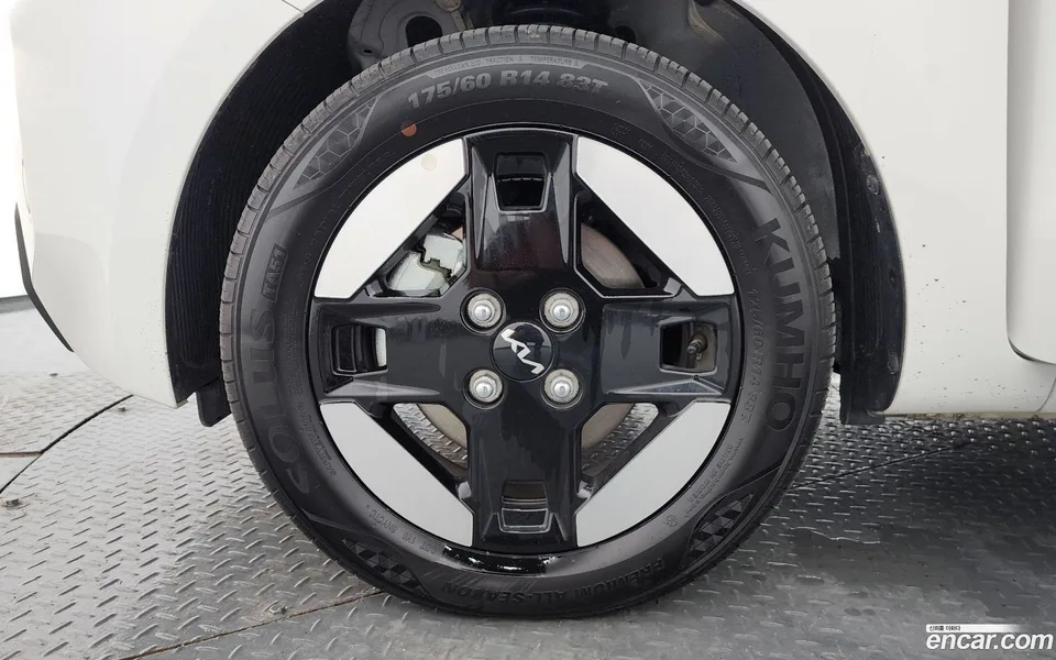Kia Ray EV 2024 — thumbnail 2