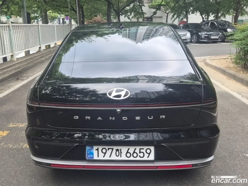 Hyundai Grandeur Hybrid 2024 — миниатюра 4