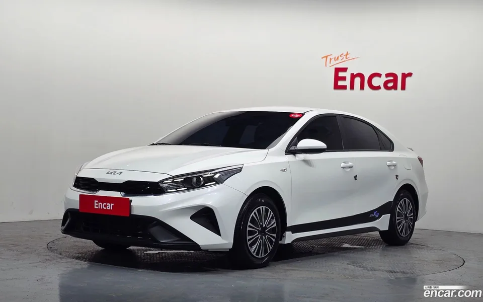 Kia K3 1.6 2023 — photo 1, buy with delivery to Moscow