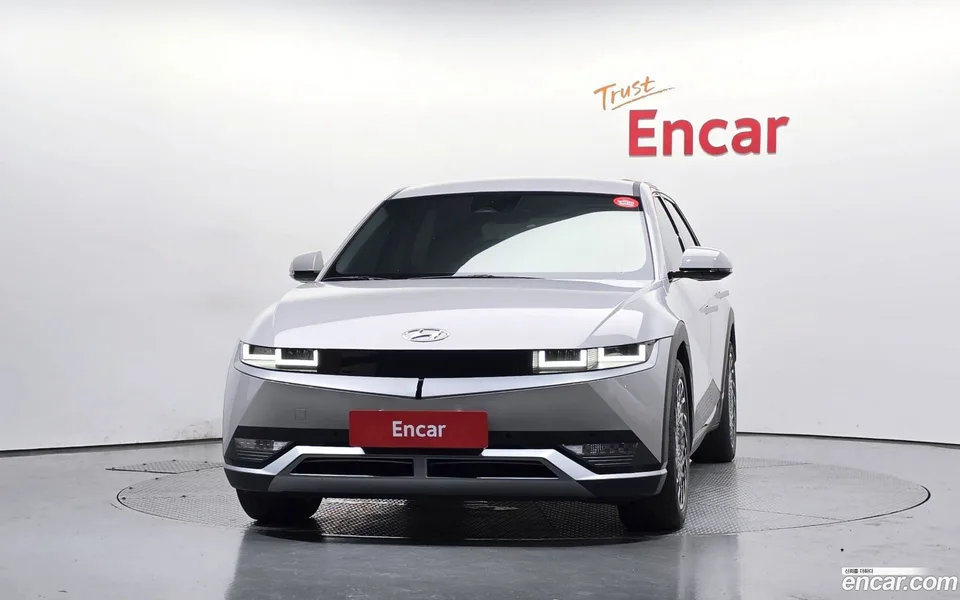 Hyundai Ioniq 5 2023 — thumbnail 3