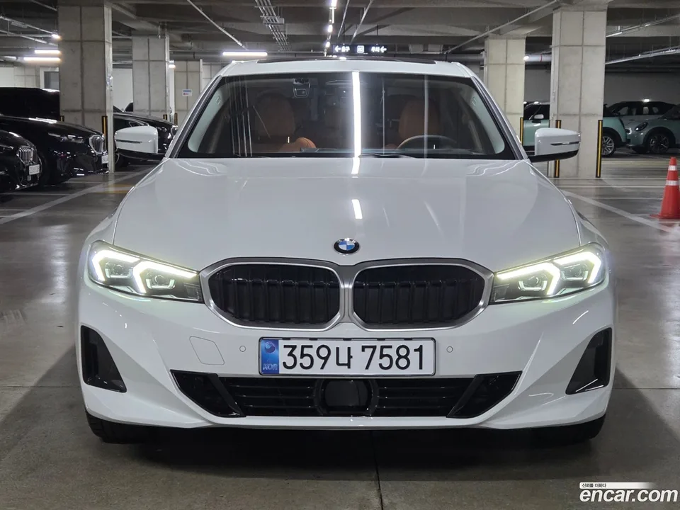 BMW 3 Series 320i 2025 — thumbnail 3