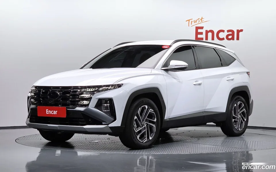 Hyundai Tucson Hybrid NX4 HEV 1.6 2WD 2025 — фото 1, купить с доставкой в Москву