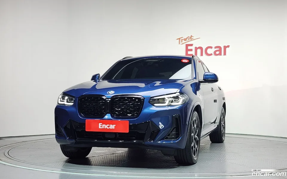 BMW X4 xDrive20i M 2022 — миниатюра 3
