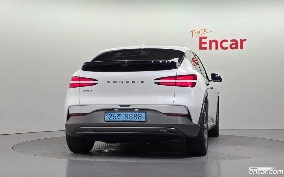 Genesis GV60 2023 — миниатюра 4