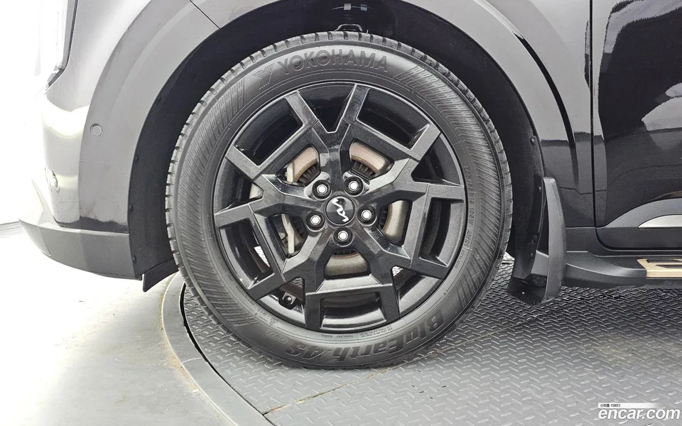Kia Carnival 9 2025 — thumbnail 5