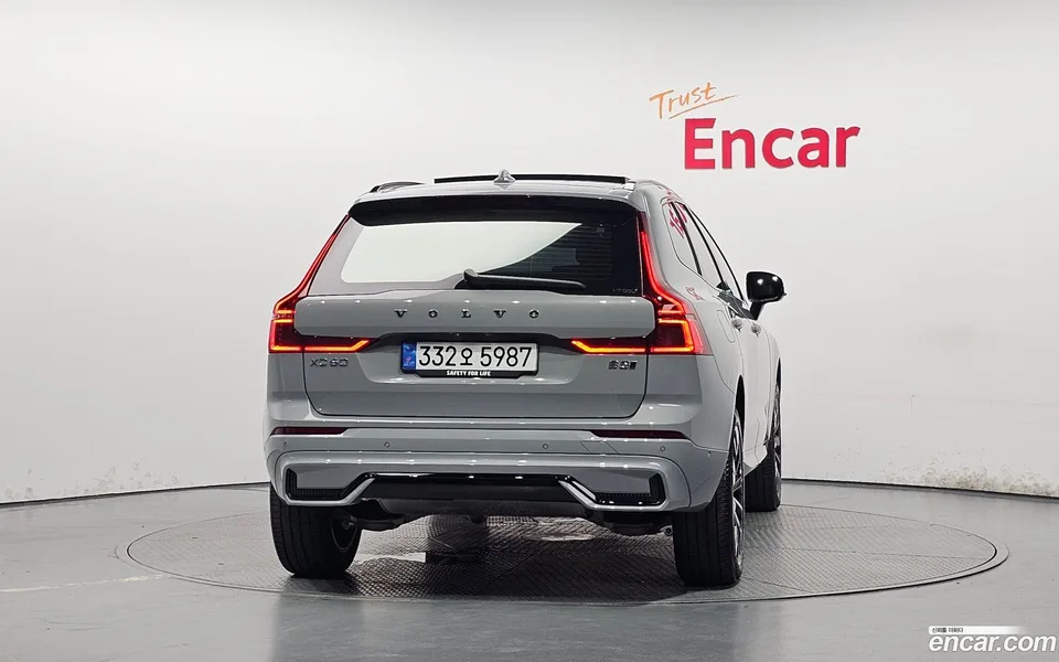 Volvo XC60 B5 2026 — thumbnail 4