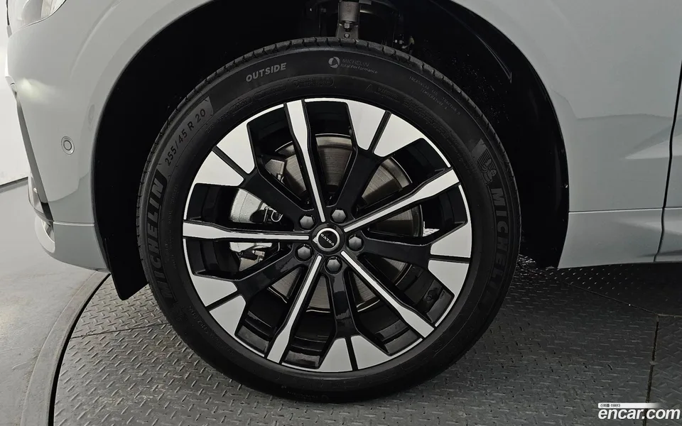Volvo XC60 B5 2026 — thumbnail 5