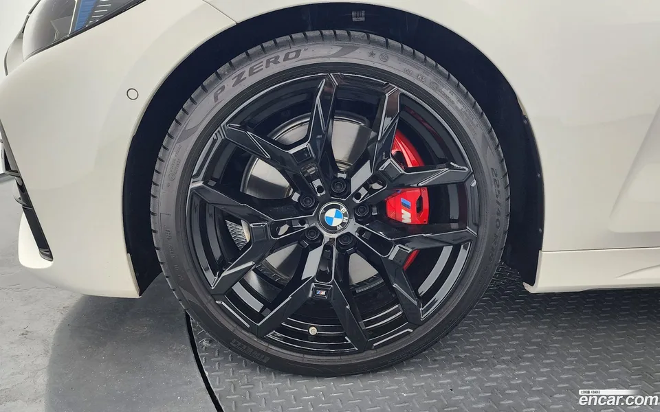 BMW 4 Series 420i M 2025 — thumbnail 2