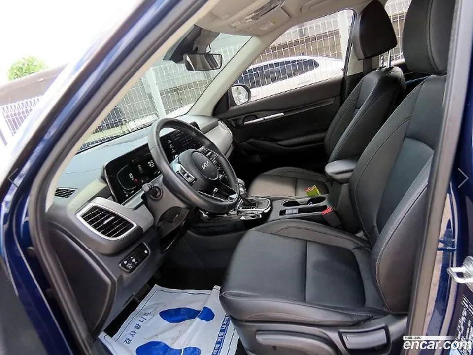 Kia Seltos 1.6 2WD 2024 — thumbnail 2