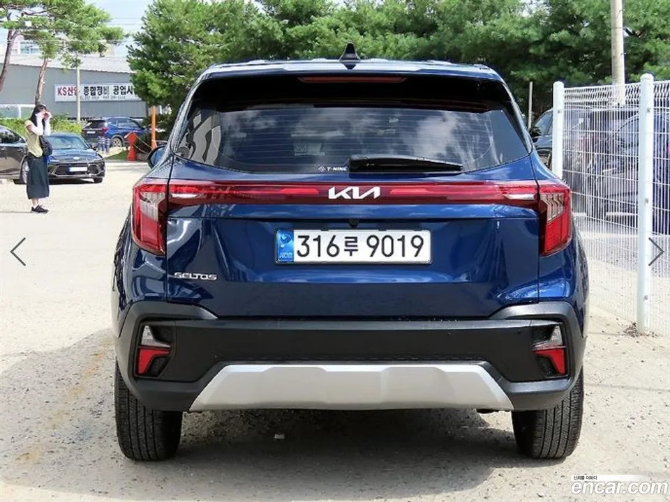 Kia Seltos 1.6 2WD 2024 — thumbnail 4
