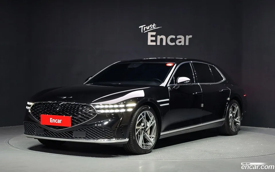 Genesis G90 3.5 AWD 2022 — photo 1, buy with delivery to Moscow