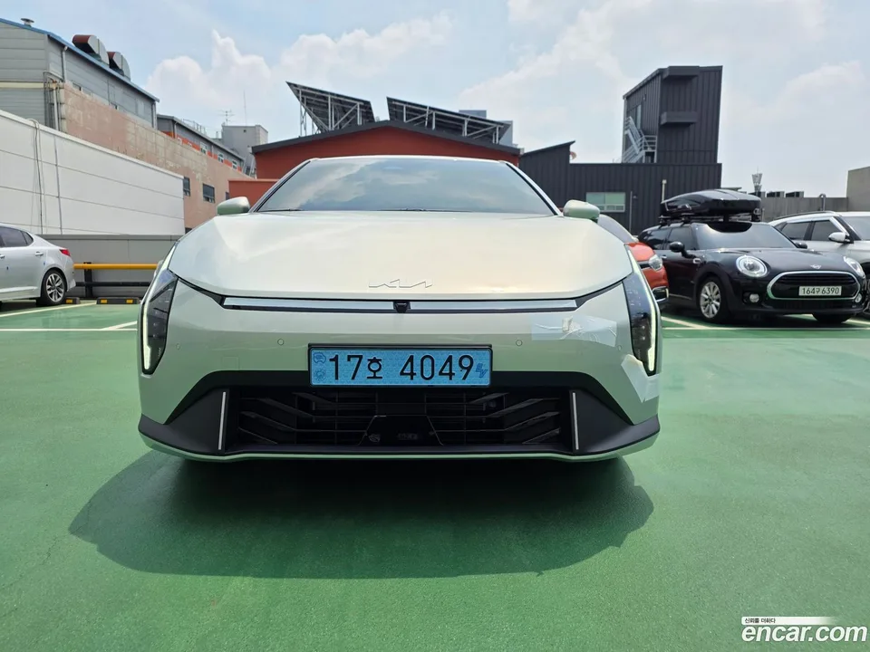 Kia EV4 2WD 2026 — photo 1, buy with delivery to Moscow