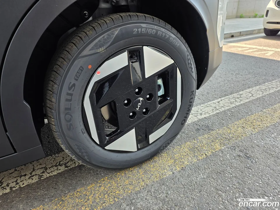 Kia EV3 2WD 2026 — thumbnail 4