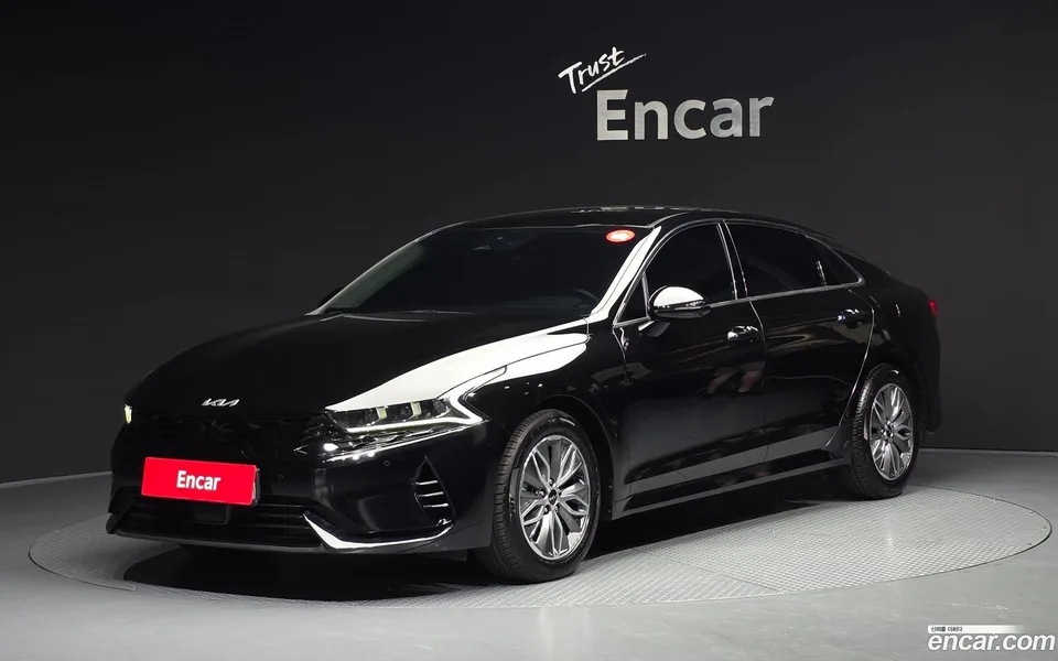 Kia K5 Hybrid 2023 — photo 1, buy with delivery to Moscow