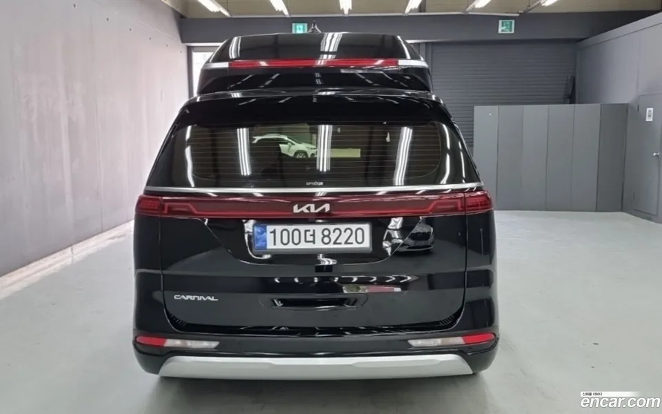 Kia Carnival 9 2022 — thumbnail 4