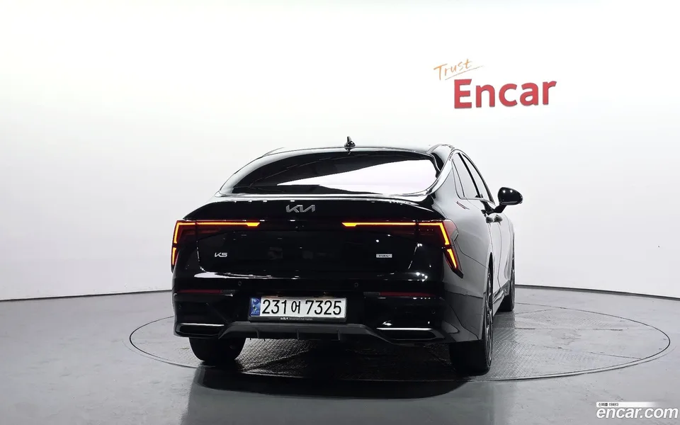 Kia K5 Hybrid 2024 — thumbnail 4