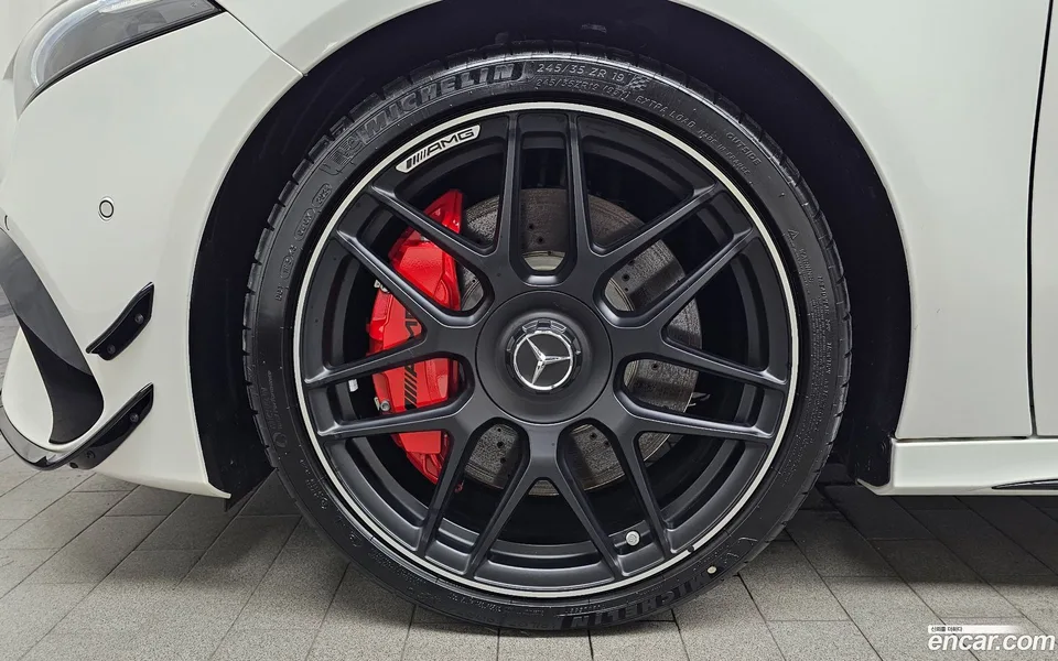Mercedes-Benz A-Class AMG A45 S 4MATIC+ 2025 — thumbnail 2