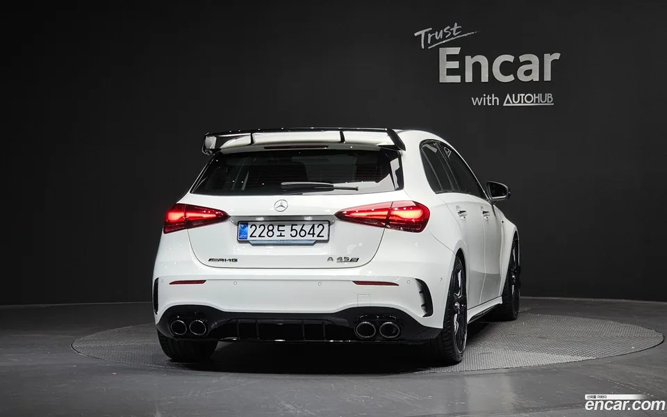 Mercedes-Benz A-Class AMG A45 S 4MATIC+ 2025 — thumbnail 4