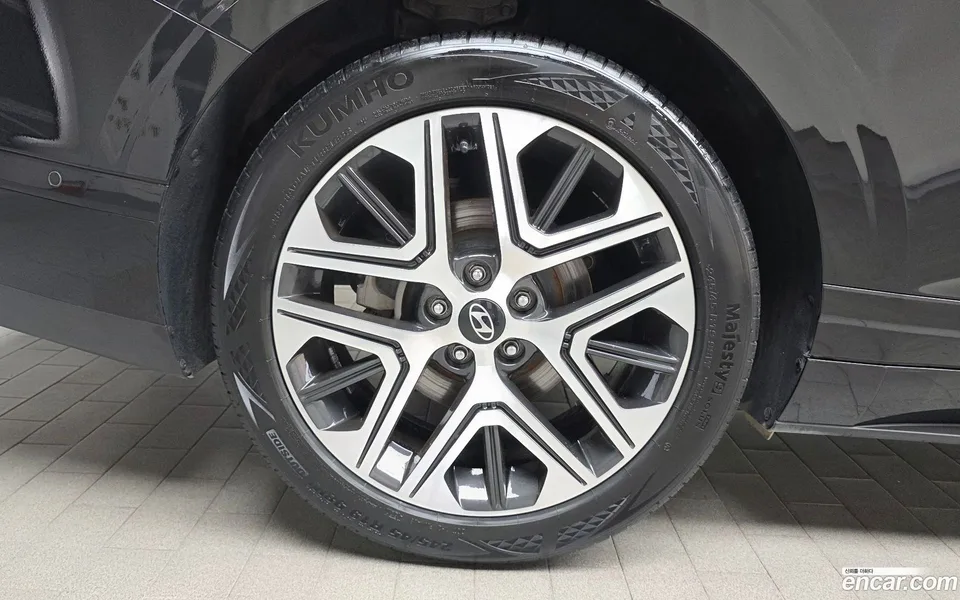 Hyundai Grandeur 2.5 2WD 2023 — thumbnail 5