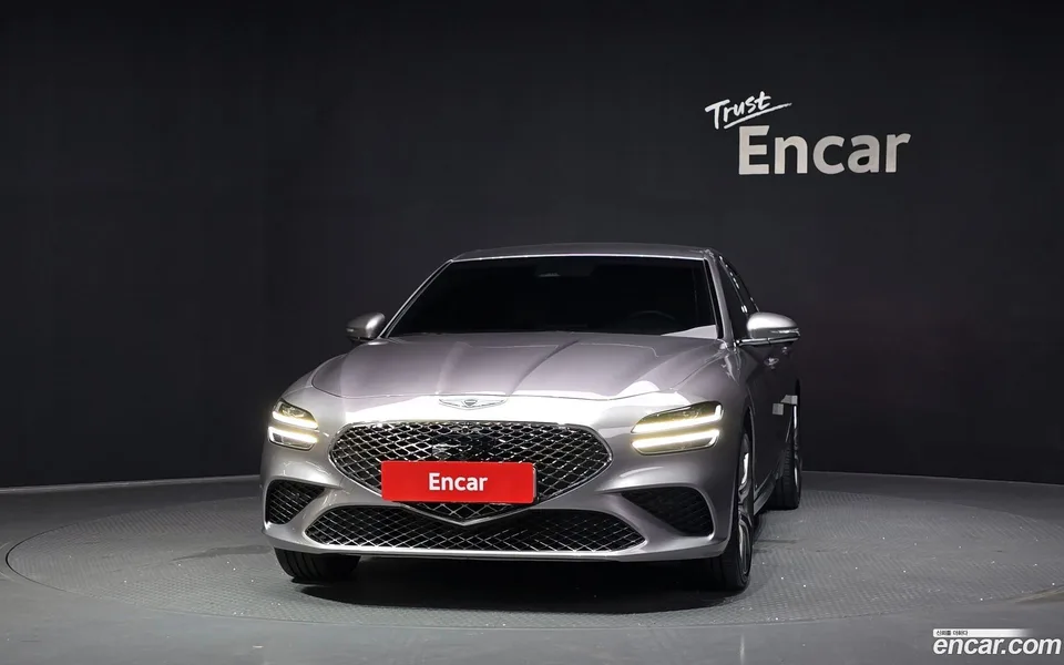 Genesis G70 2.5T 2WD 2023 — thumbnail 3