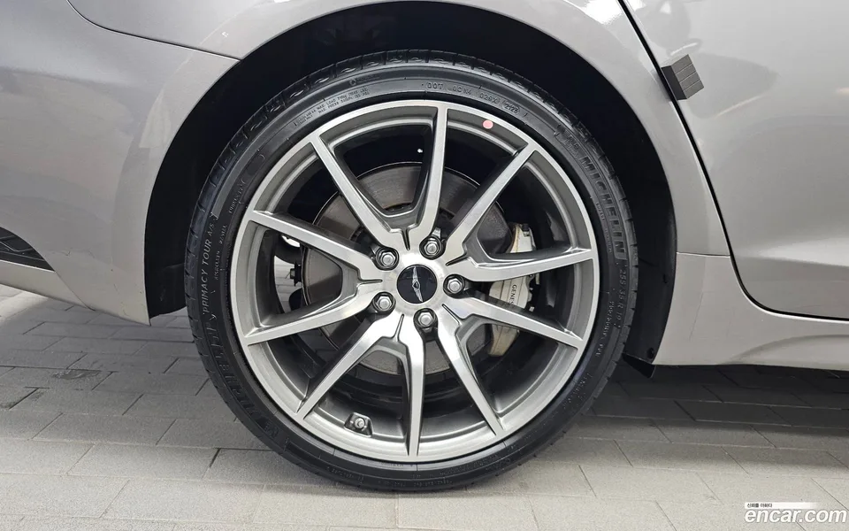 Genesis G70 2.5T 2WD 2023 — thumbnail 5