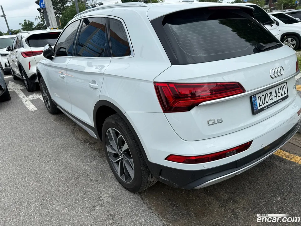 Audi Q5 45 TFSI 2023 — thumbnail 4
