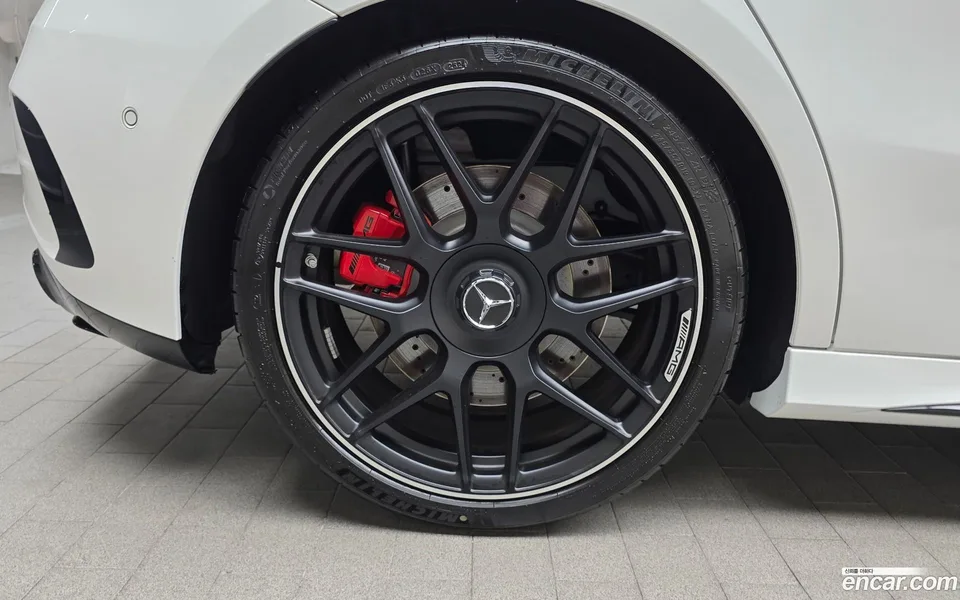 Mercedes-Benz A-Class AMG A45 S 4MATIC+ 2025 — thumbnail 5