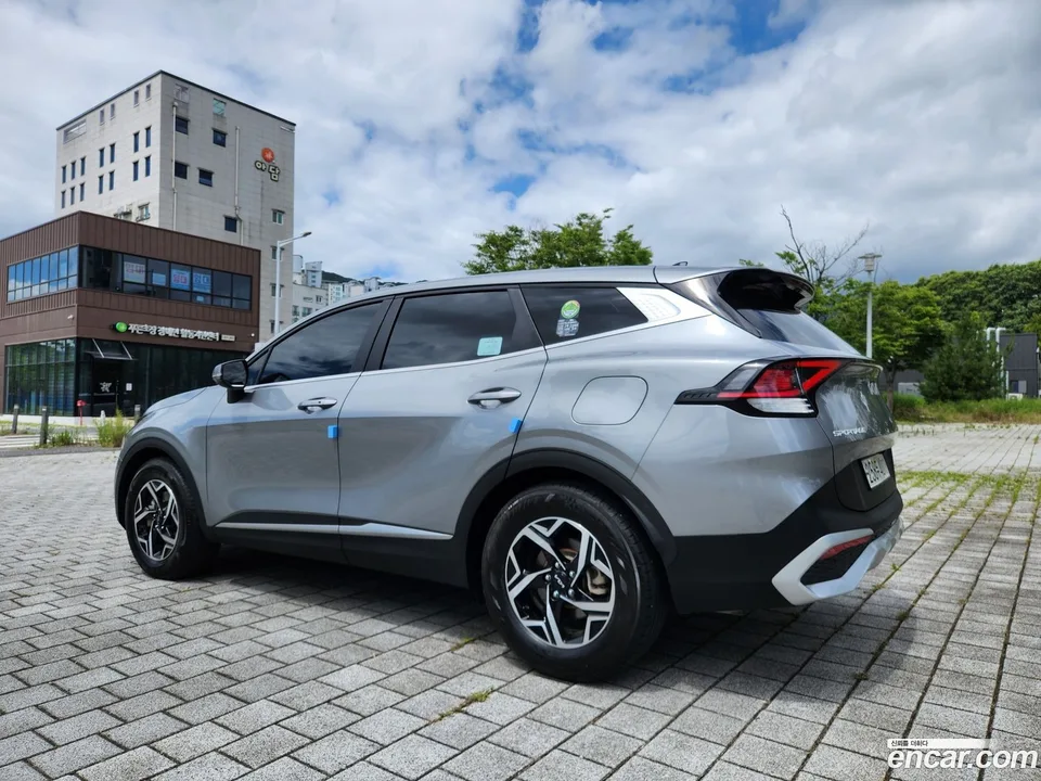 Kia Sportage 2.0 4WD 2023 — thumbnail 3