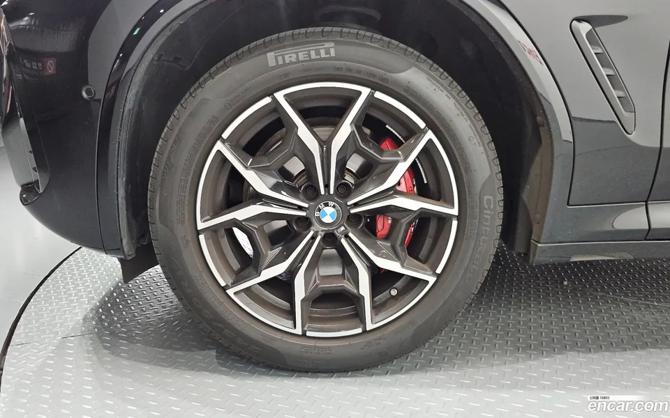 BMW X4 xDrive20i M 2023 — миниатюра 5
