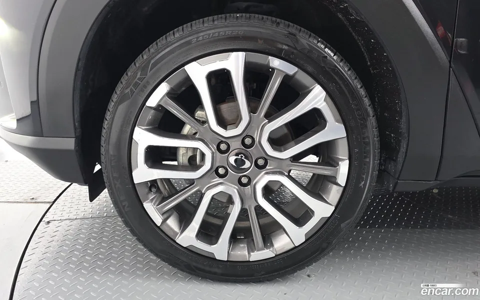 KG Mobility Torres 1.5 2WD 2023 — thumbnail 2