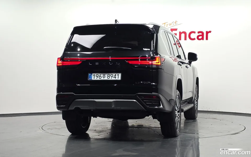 Lexus LX 700h 2026 — thumbnail 4