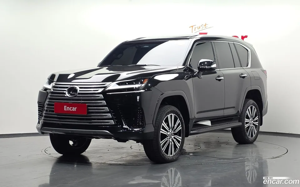 Lexus LX 700h 2026 — photo 1, buy with delivery to Moscow