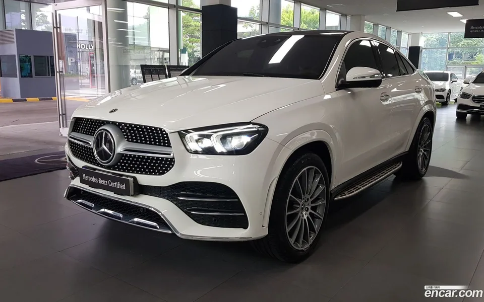Mercedes-Benz GLE-Class GLE400d 4MATIC 2023 — photo 1, buy with delivery to Moscow