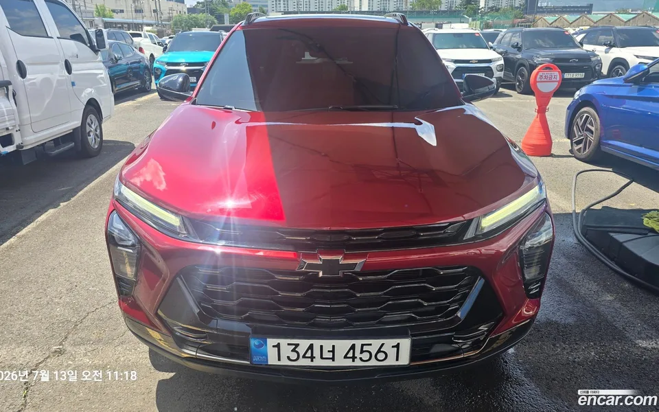 Chevrolet Trax Crossover 1.2 ACTIV 2023 — photo 1, buy with delivery to Moscow
