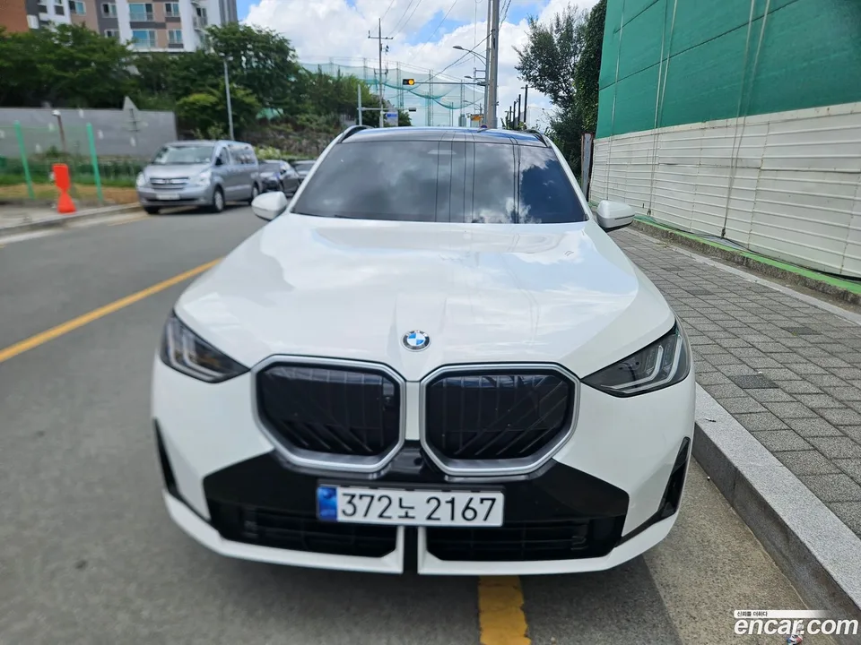 BMW X3 xDrive 20 M 2025 — фото 1, купить с доставкой в Москву