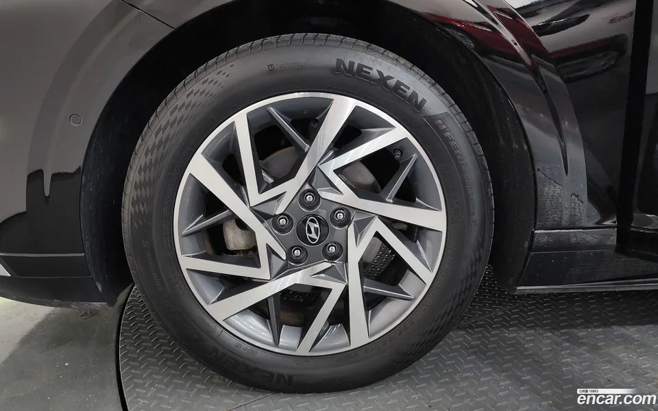 Hyundai Grandeur Hybrid 2023 — thumbnail 2
