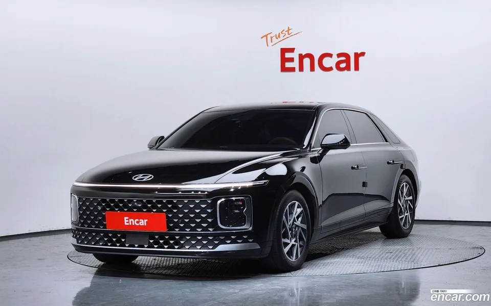 Hyundai Grandeur Hybrid 2023 — photo 1, buy with delivery to Moscow