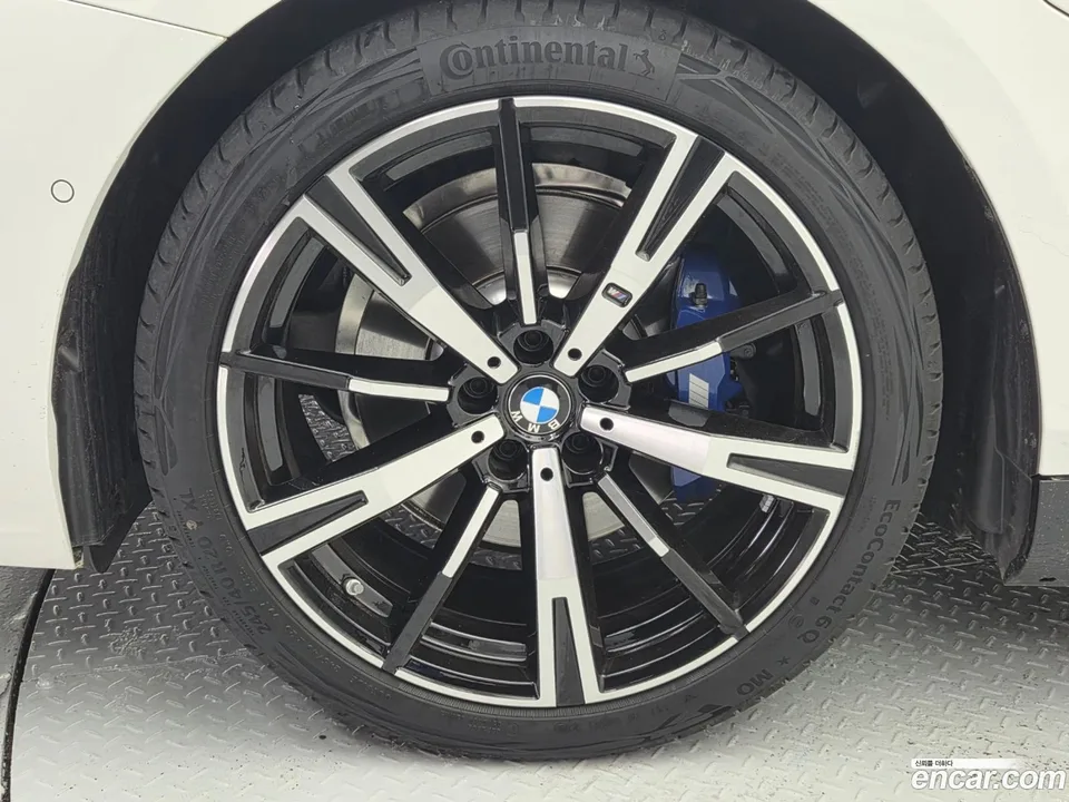 BMW 5 Series 530e M 2026 — thumbnail 5