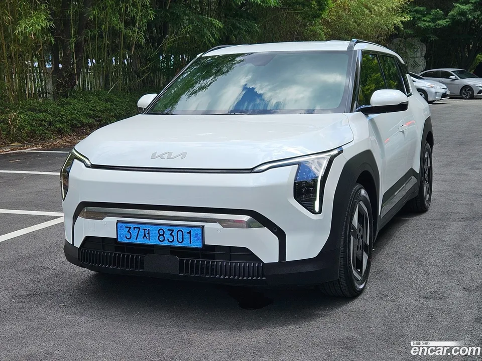 Kia EV3 2WD 2026 — thumbnail 3