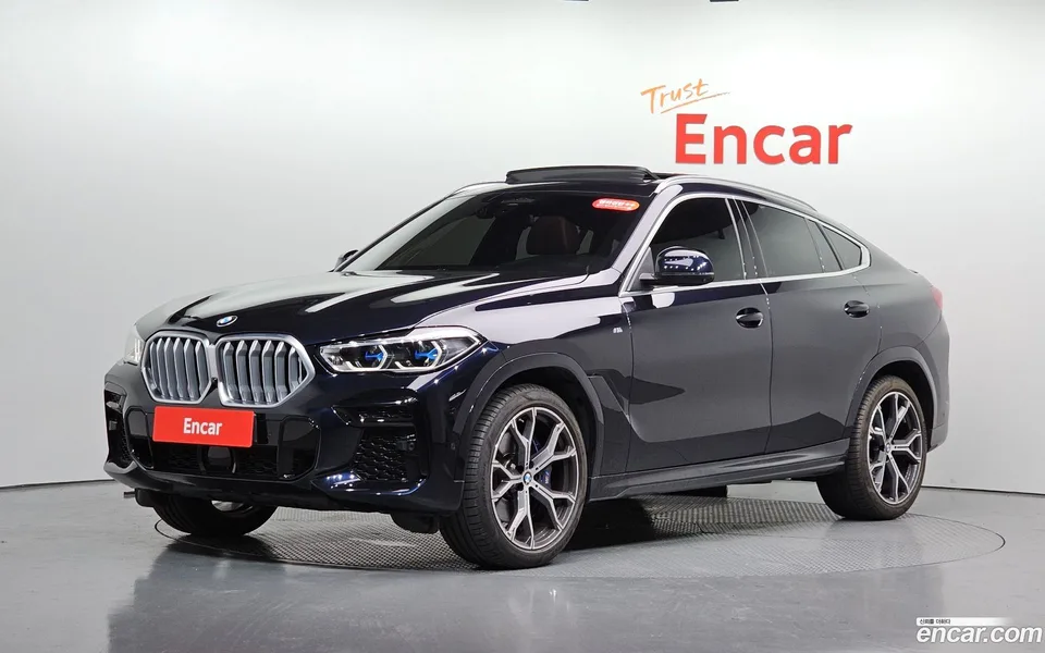 BMW X6 xDrive40i M 2023 — photo 1, buy with delivery to Moscow