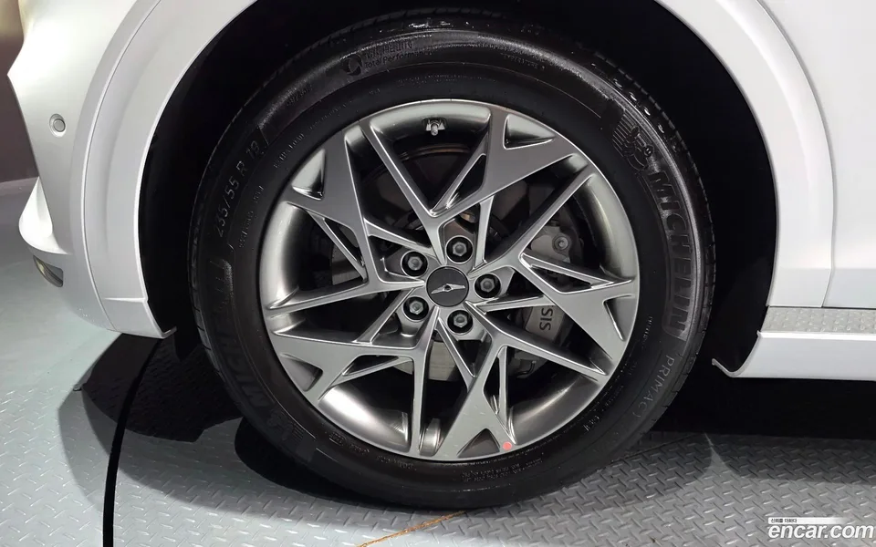 Genesis GV70 2.5T 2WD 2023 — thumbnail 5
