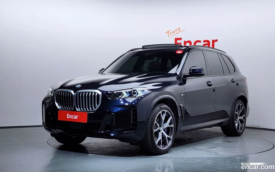 BMW X5 xDrive 40i M 2024 — photo 1, buy with delivery to Moscow