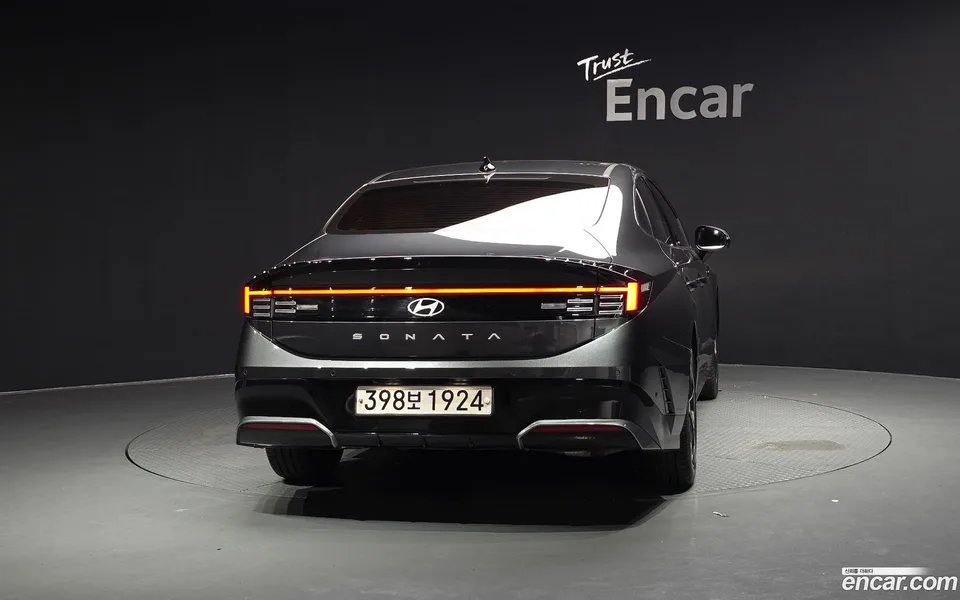 Hyundai Sonata The Edge Hybrid 2023 — thumbnail 4